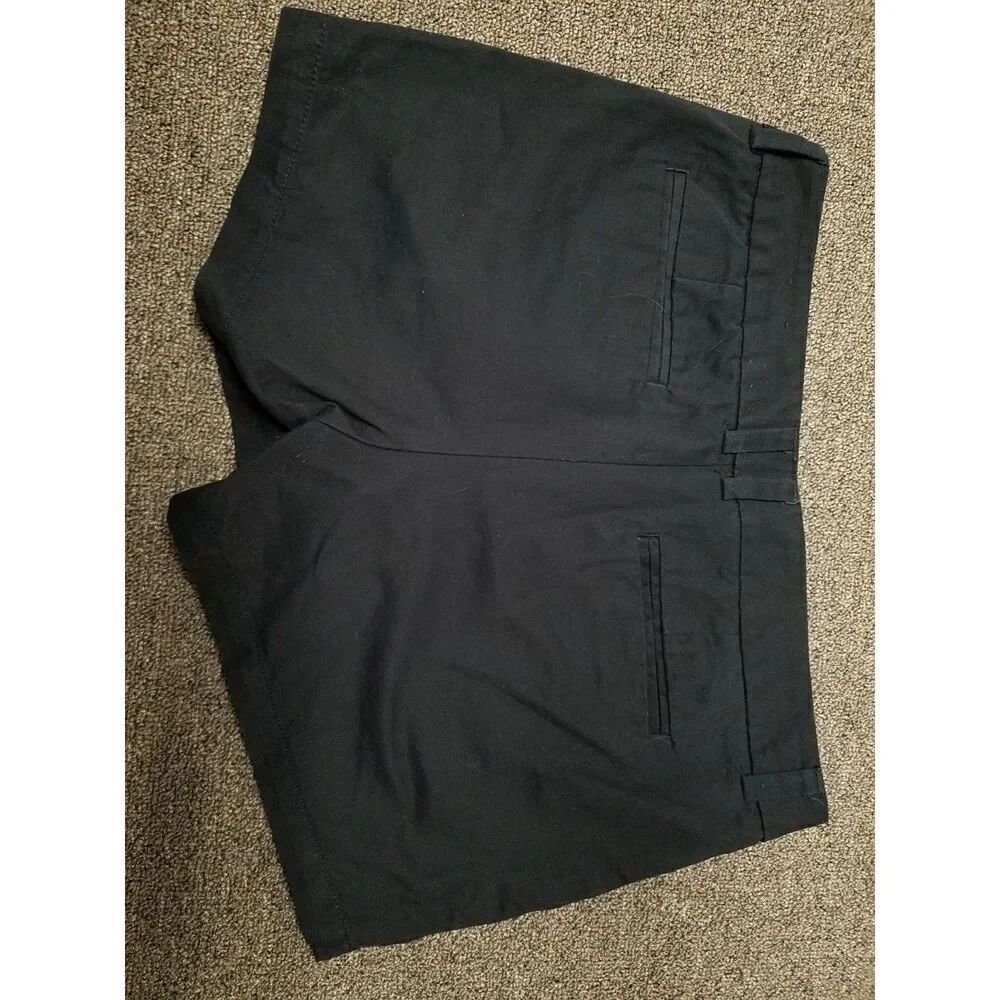 Stylus woman's 8 black shorts